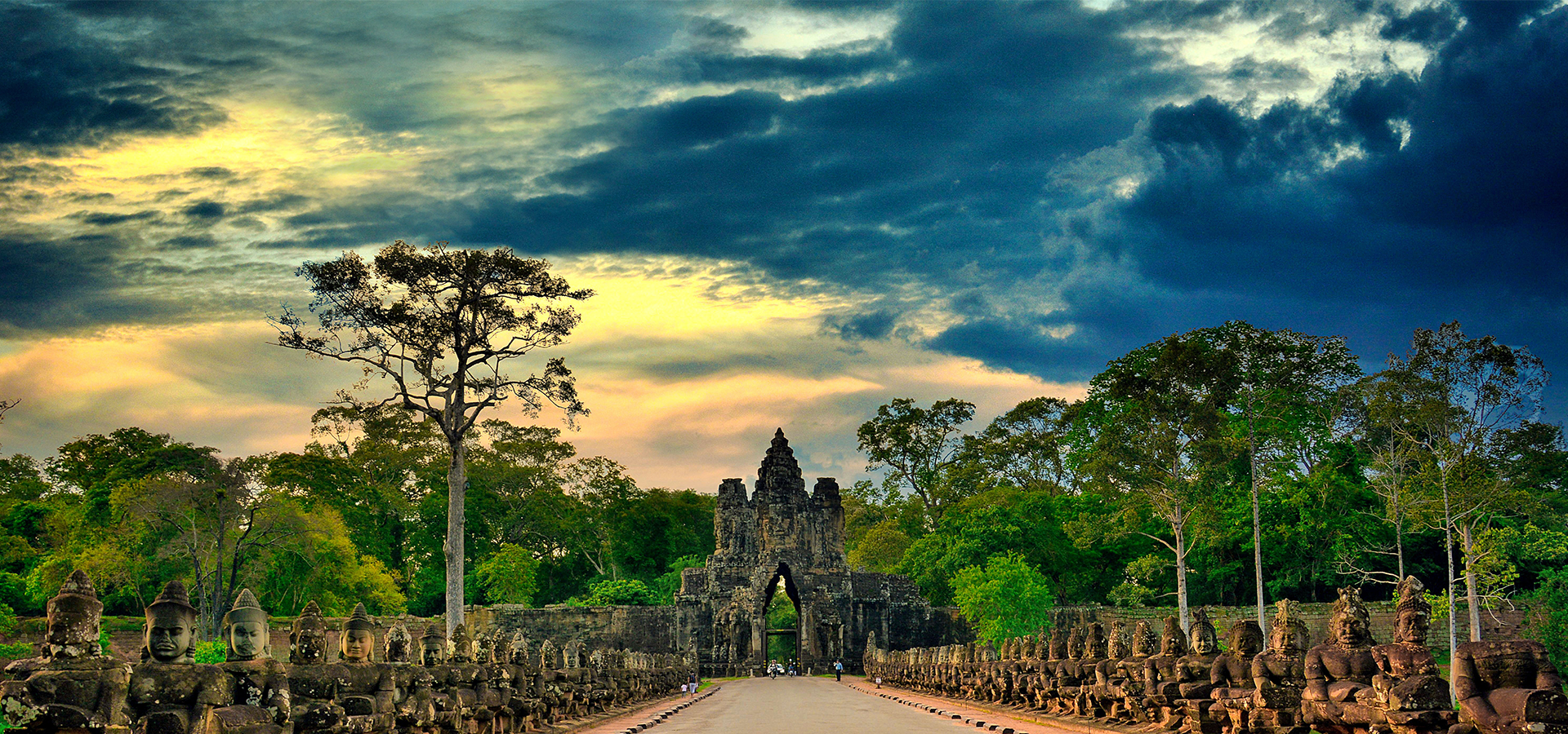 តើពាក្យថា «អាចារ្យ» មានន័យដូចម្ដេចក្មុងន័យដើមពុទ្ធសាសនា និងក្នុងសង្គមខ្មែរ 2022-07-25